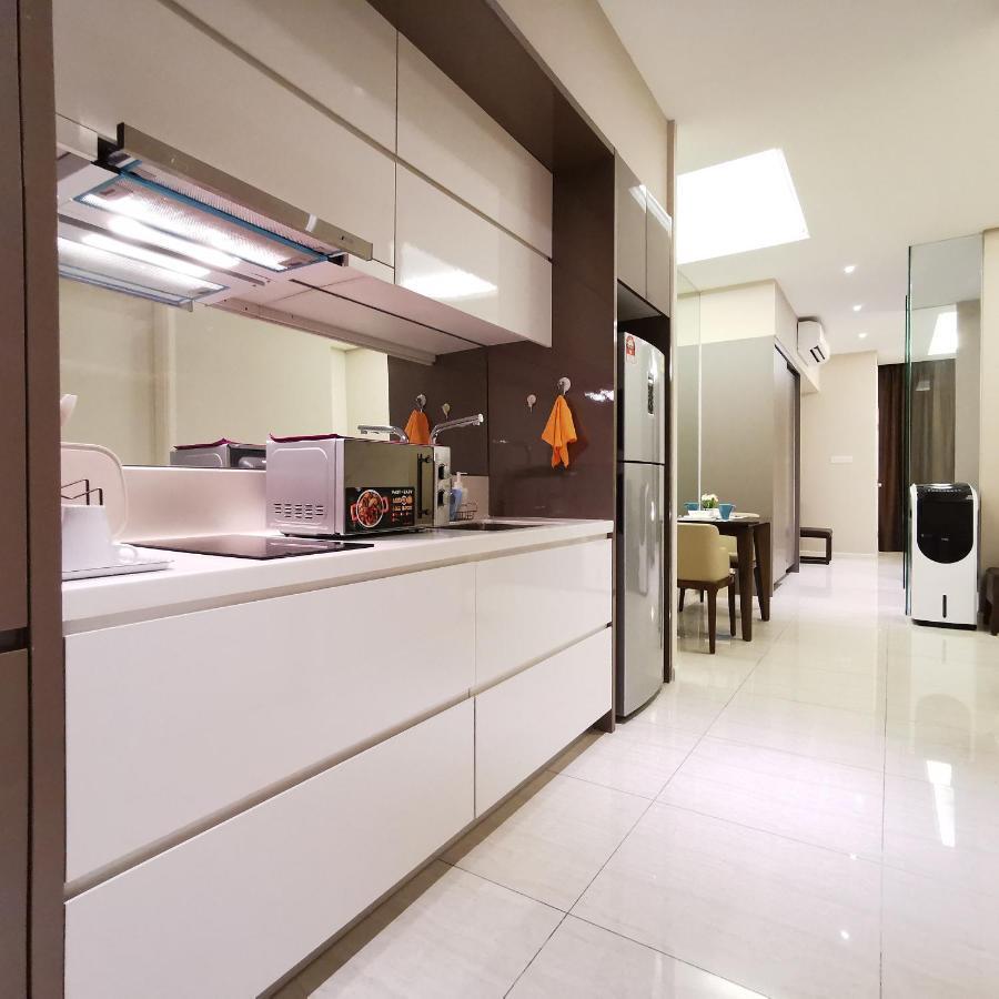 Sky Pool Elegant Suite @ Sri Hartamas Kuala Lumpur Exteriör bild