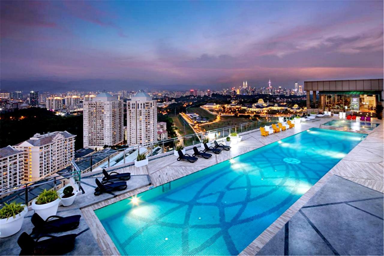 Sky Pool Elegant Suite @ Sri Hartamas Kuala Lumpur Exteriör bild